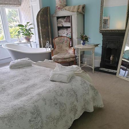 Judy'S B&B Private Home カーディフ エクステリア 写真