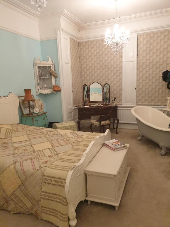 Judy'S B&B Private Home カーディフ エクステリア 写真