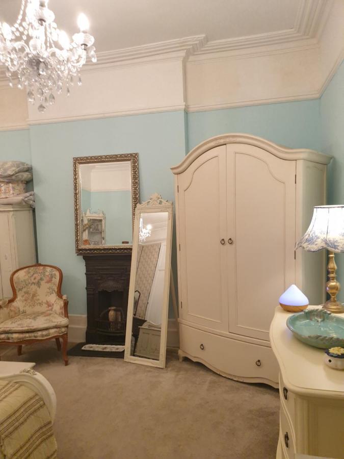 Judy'S B&B Private Home カーディフ エクステリア 写真