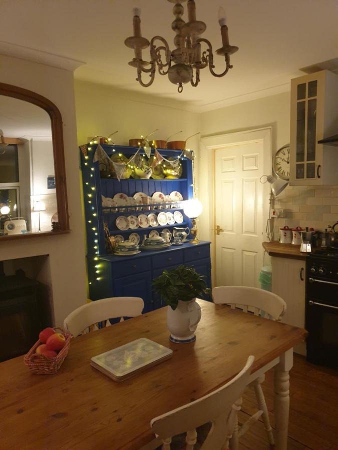 Judy'S B&B Private Home カーディフ エクステリア 写真
