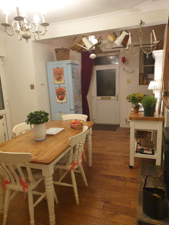 Judy'S B&B Private Home カーディフ エクステリア 写真
