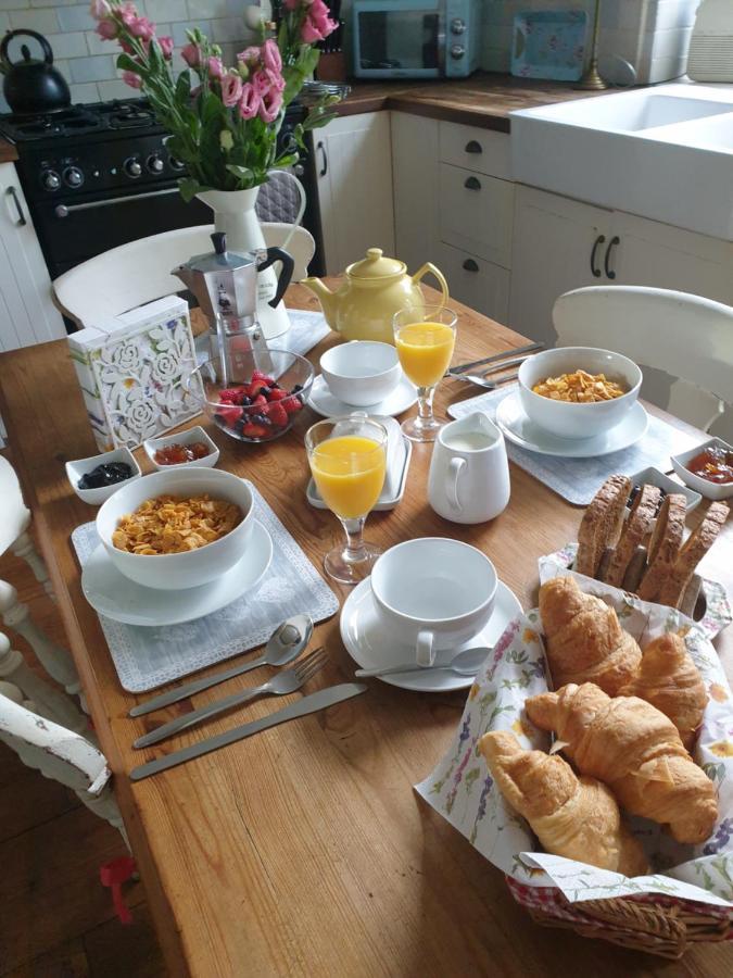 Judy'S B&B Private Home カーディフ エクステリア 写真